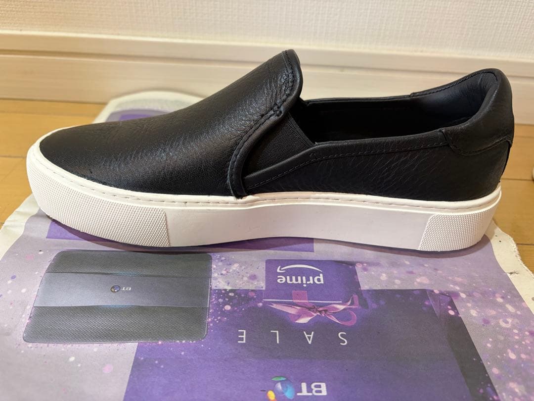 【UGG】24.5cm 黒 レザースリッポンスニーカー