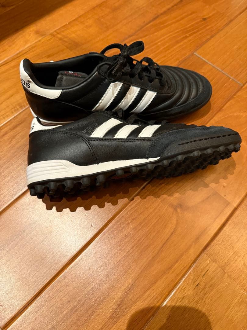 adidas サッカーシューズ 黒/白　コパムンディアル