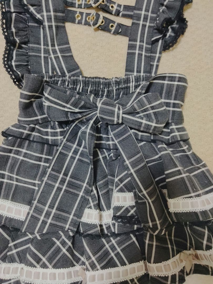 LIZLISA　完売品　スカート　グレー　ピンク　未着用