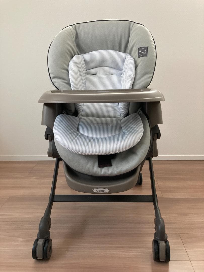 Combi スウィングベッド&チェア　ネムリラ