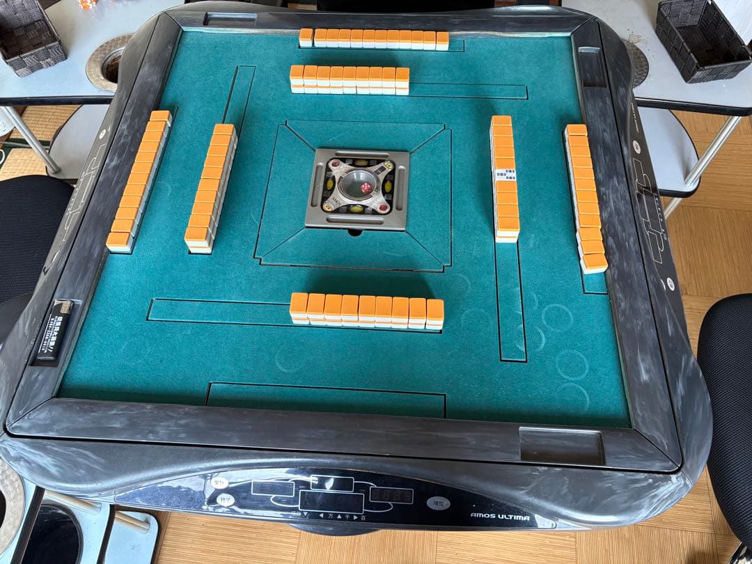 全自動雀卓 自動配牌機能付き