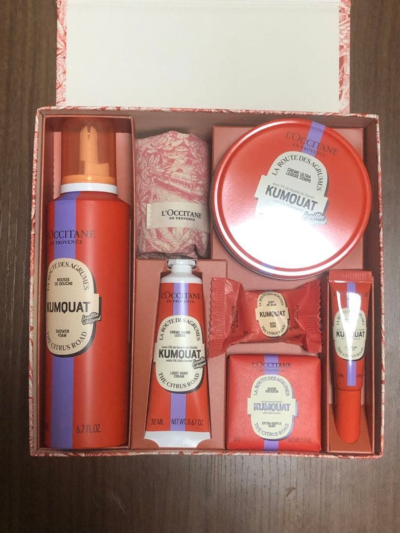 未使用品 ロクシタン カムクアット スノーシア コンプリート LOCCITANE