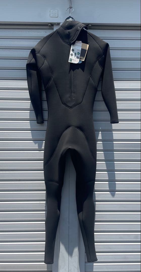 アックスクラシック　未使用 タグ付き　ウエットスーツ　バックジップ　ML