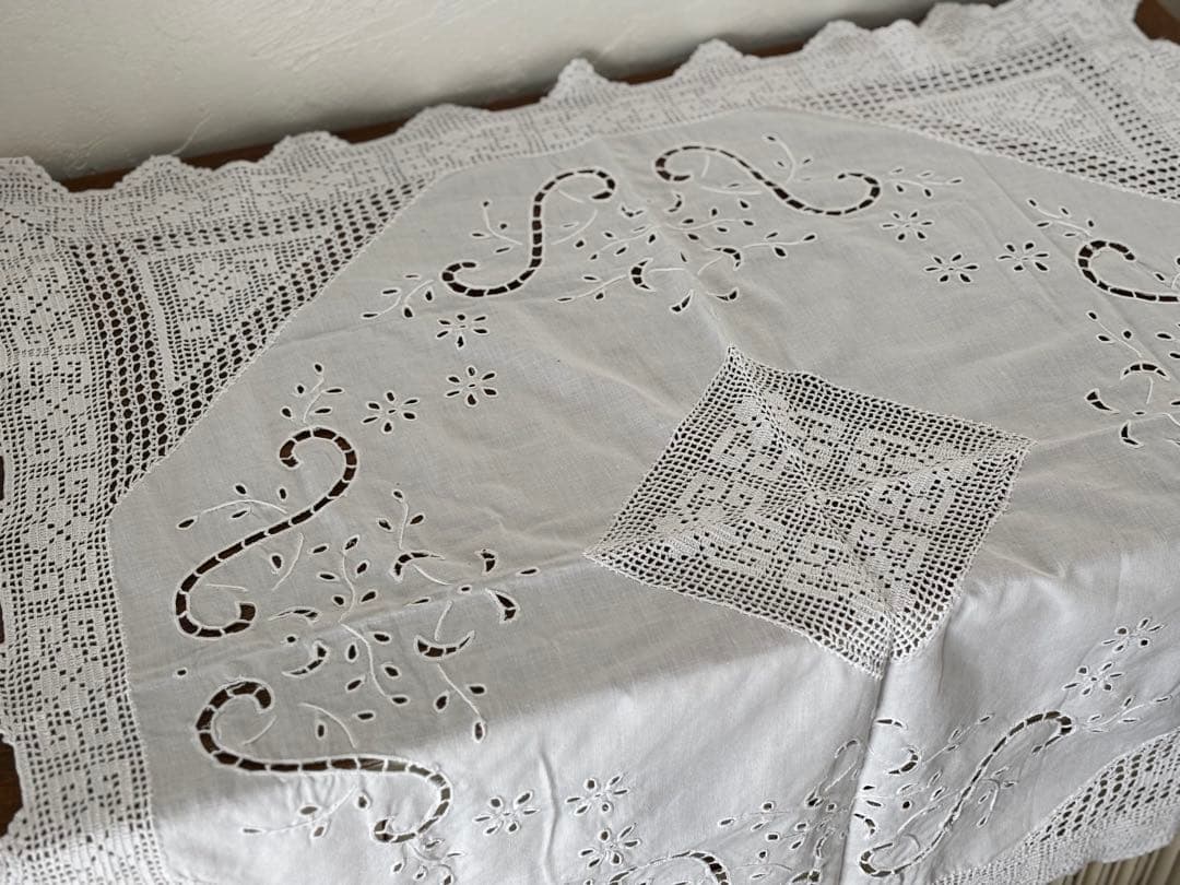 フランス　蚤の市　テーブルクロス ホワイト　レース