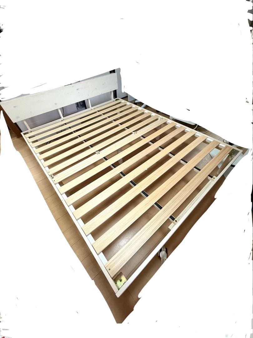 おにぎり　ベッドフレーム　クイーン　美品