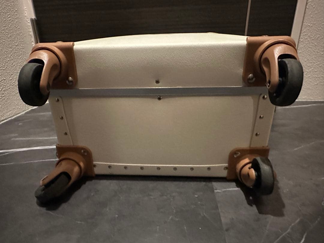 ミッフィー トランク キャリーケース Sサイズ 23L