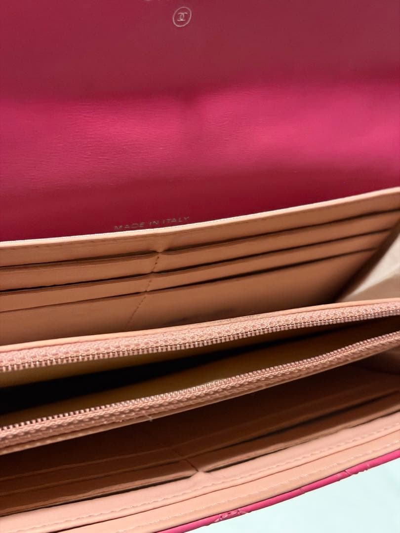 CHANEL ピンクレザー 長財布 認証カード付き