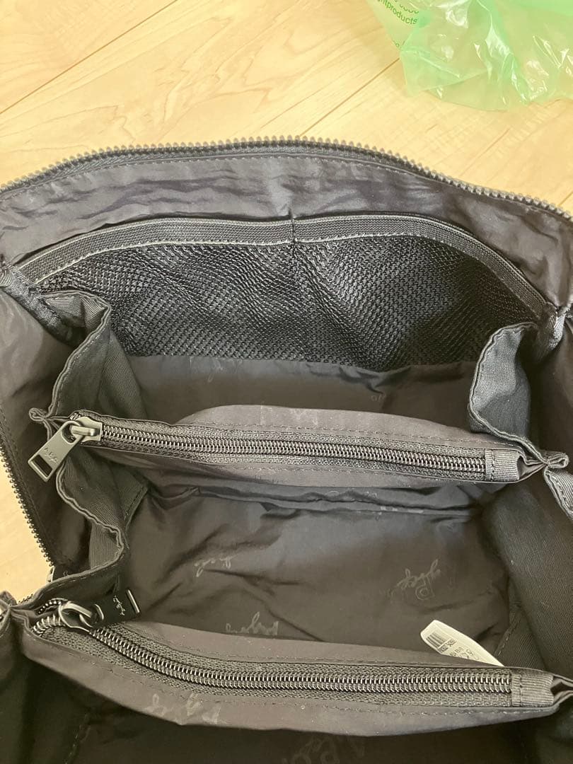 ちゃこさん専用　A.P.C. 黒 ナイロンポーチ