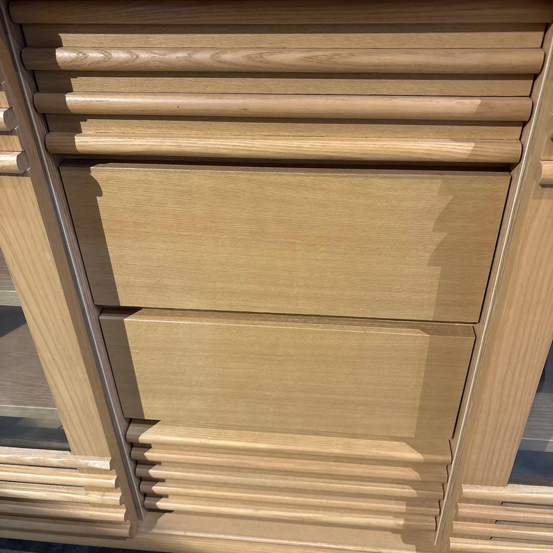 木製スリットデザインキャビネット