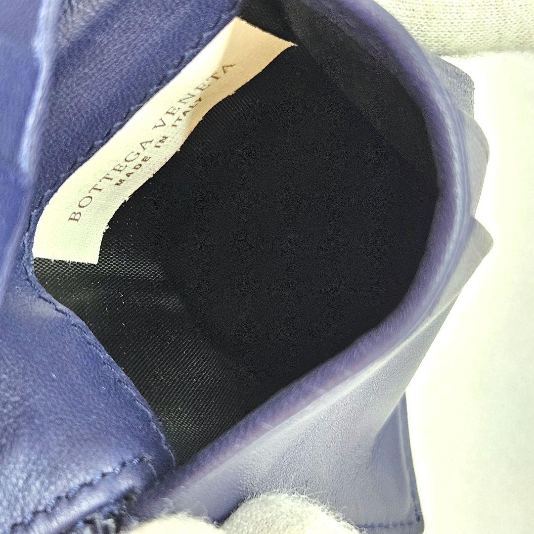 ボッテガヴェネタ 二つ折り 折財布 イントレチャート レザー ネイビー