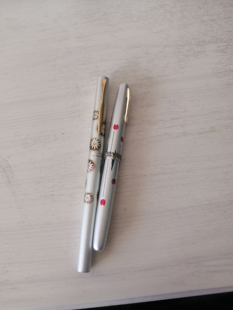 現状万年筆二本
