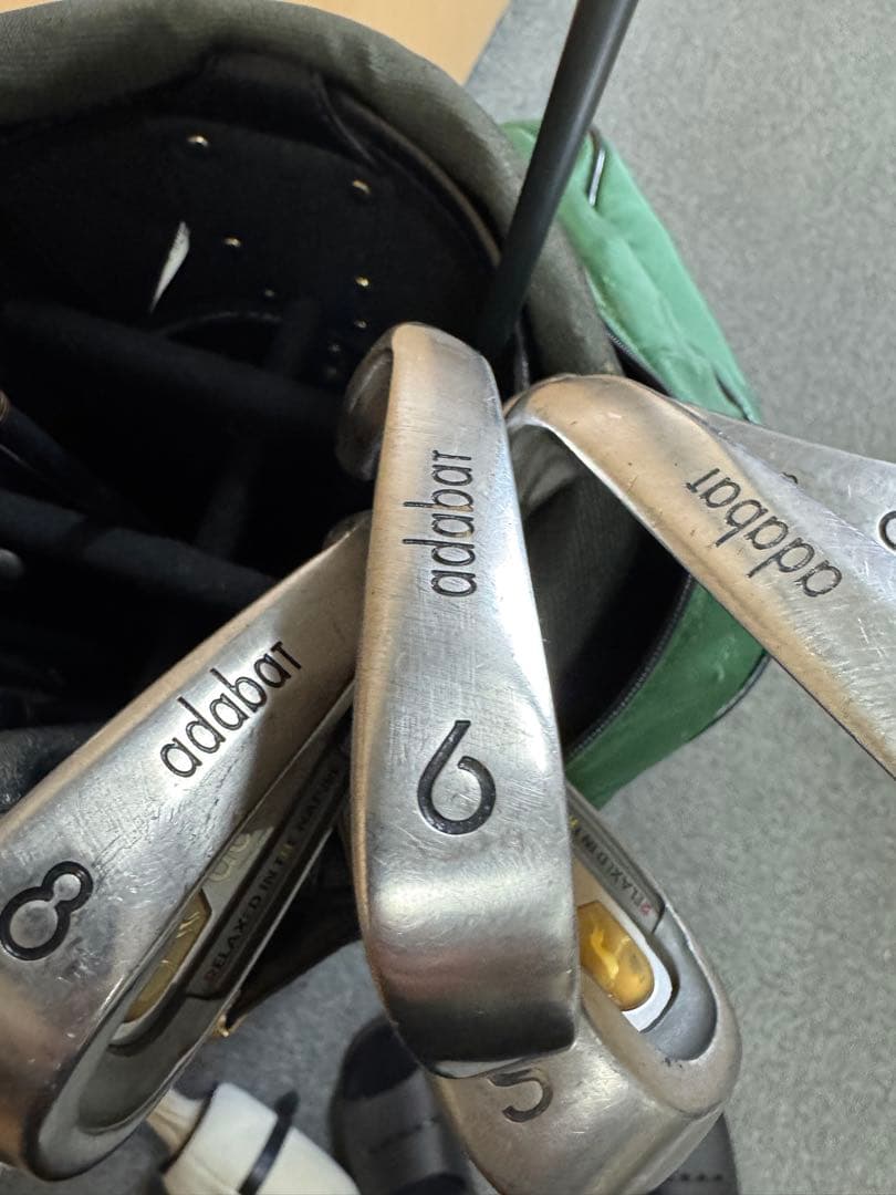 大特価！キャディーバック付　ゴルフクラブフルセット