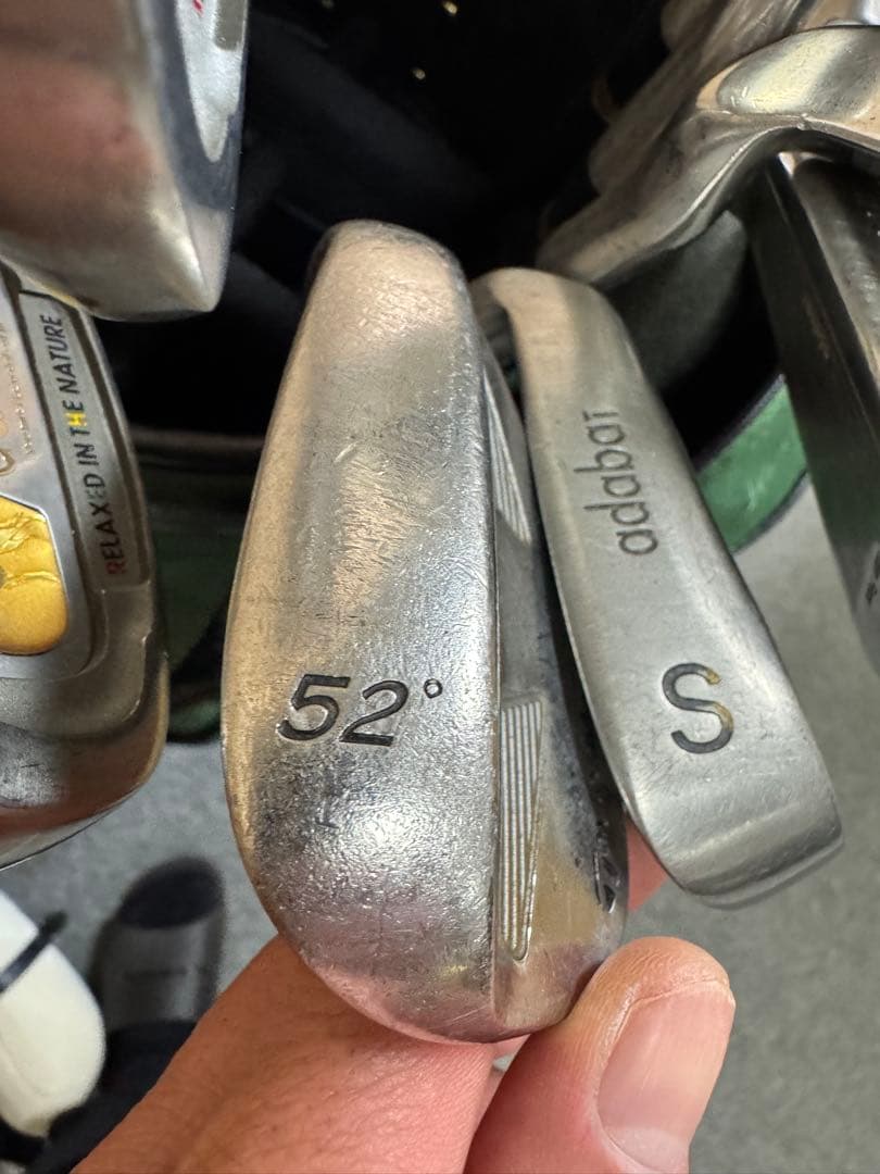 大特価！キャディーバック付　ゴルフクラブフルセット