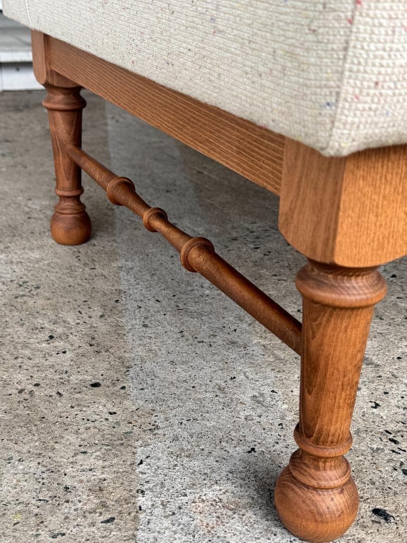 モデル展示未使用品 片肘ソファ ロクロ脚 CELINE 2人掛けソファ カロレ