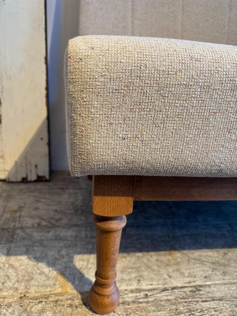 モデル展示未使用品 片肘ソファ ロクロ脚 CELINE 2人掛けソファ カロレ