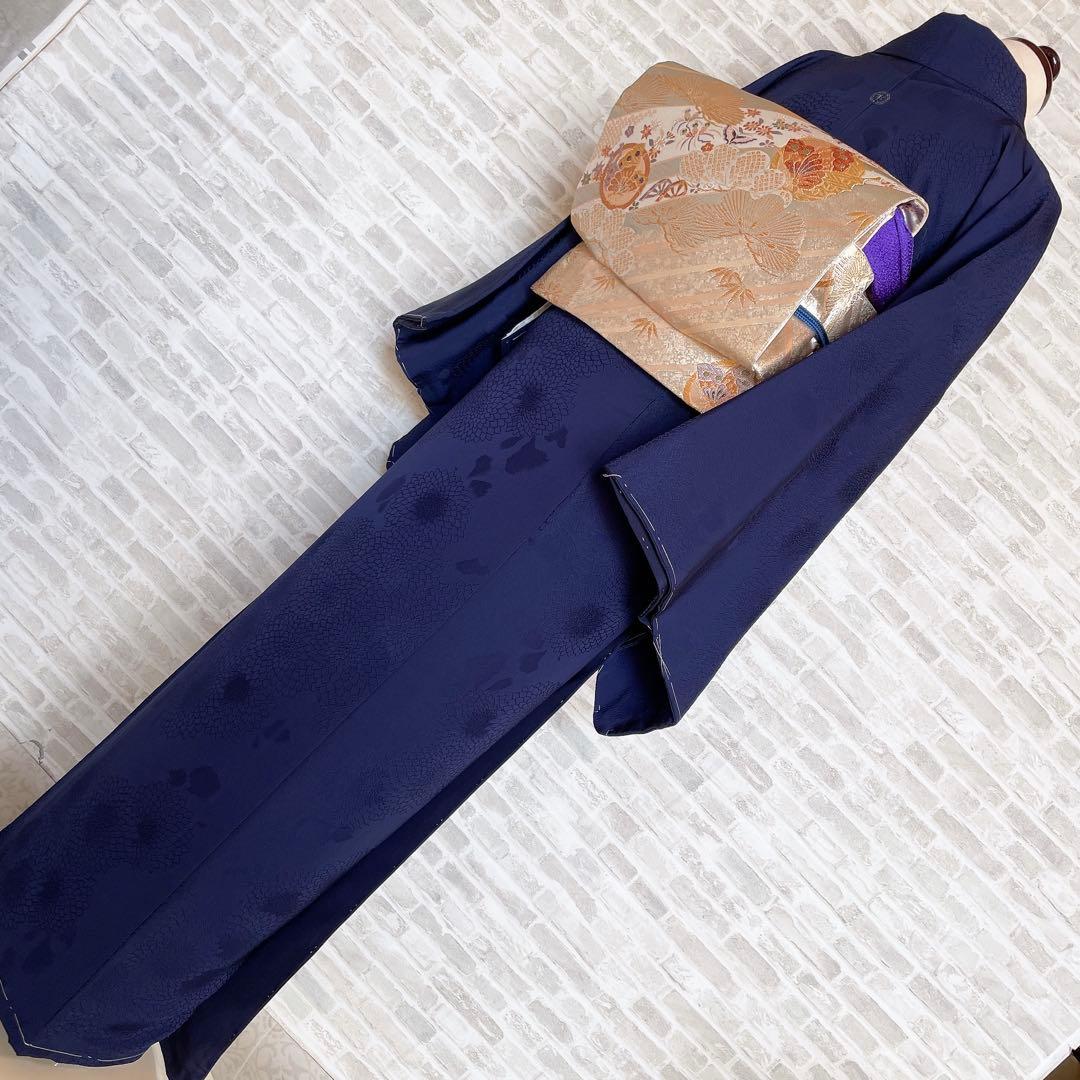 色無地　狢菊　地紋　紺色　躾糸付き　丸に片喰　シンプル　礼装　I1