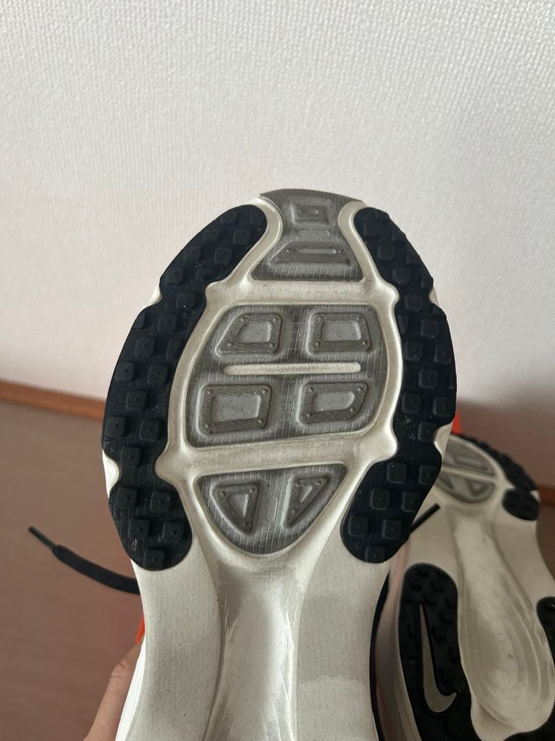 Nike Vomero 18 ナイキボメロ18