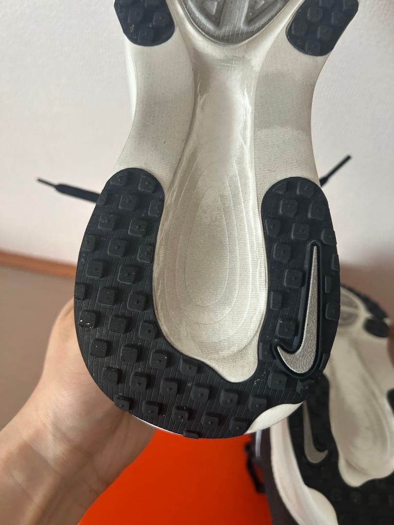 Nike Vomero 18 ナイキボメロ18