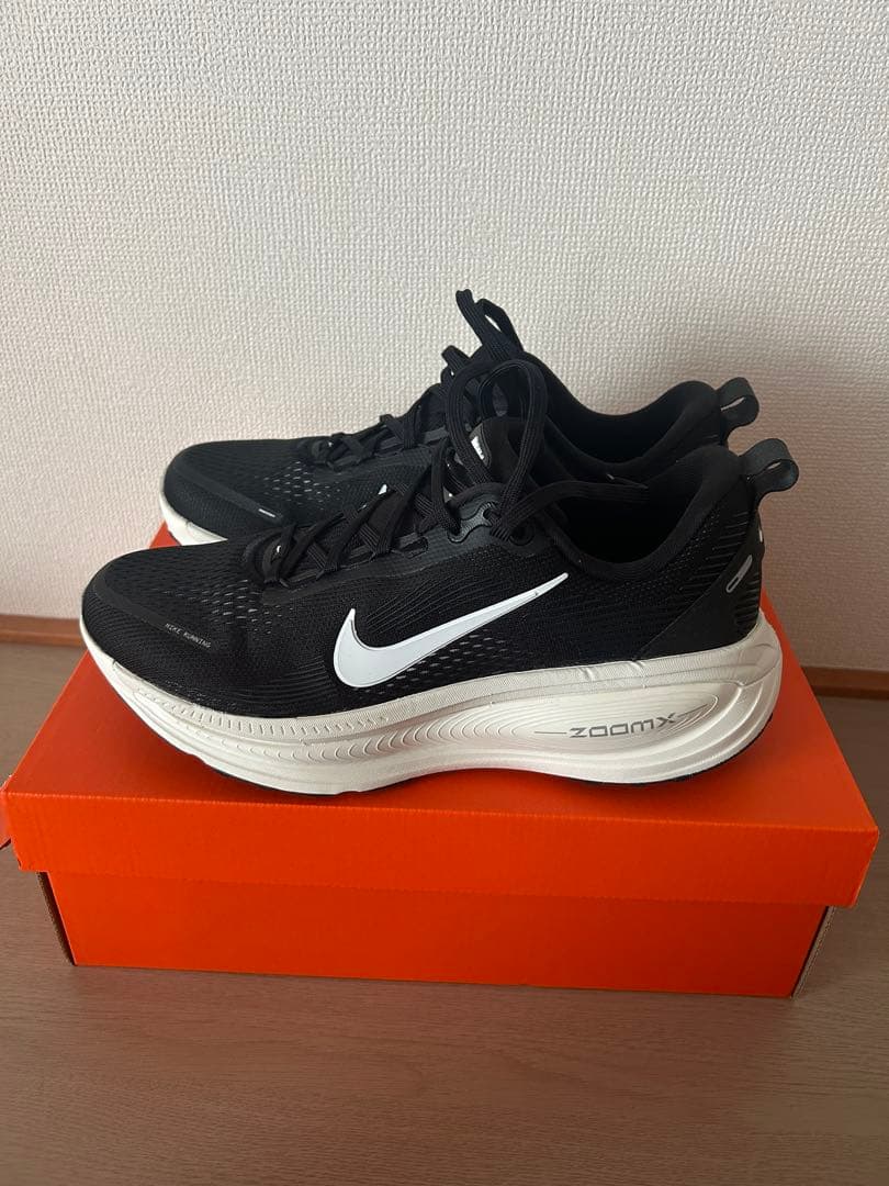 Nike Vomero 18 ナイキボメロ18
