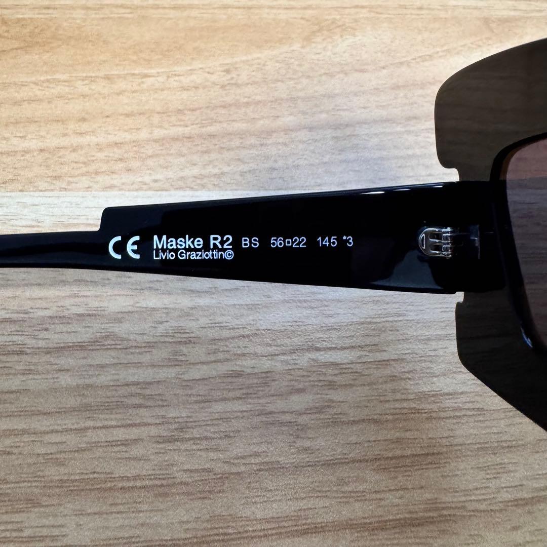 【極美品】Kuboraum クボラム R2 サングラス 黒 ブラック