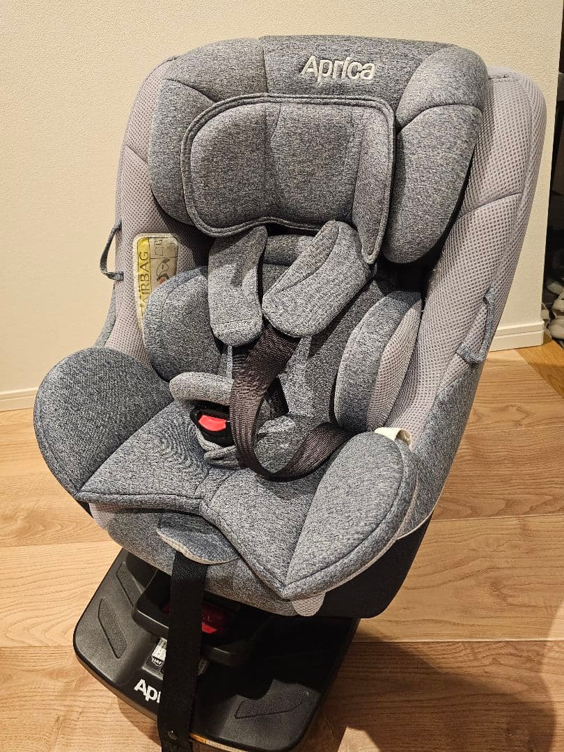 Aprica チャイルドシート ISOFIX