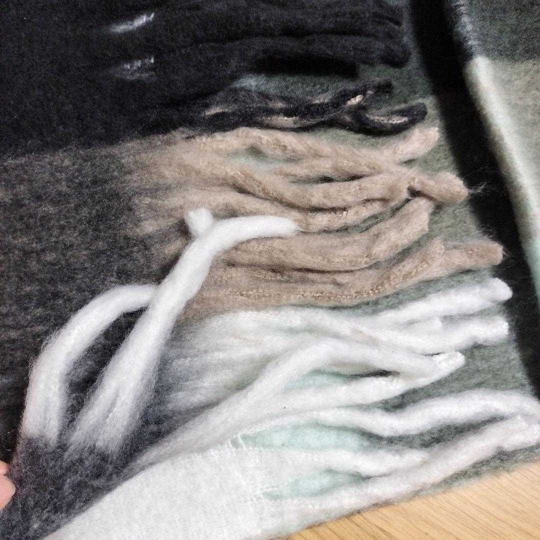 マフラー チェック　Acne Studios