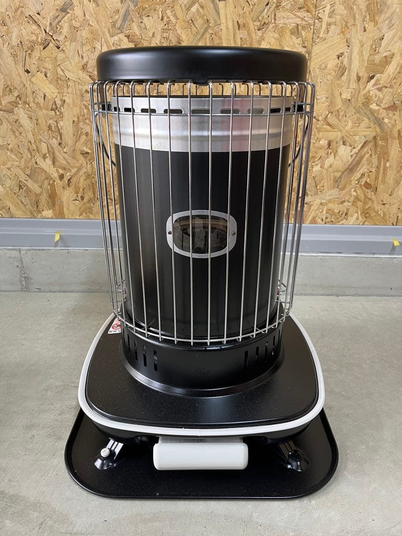 石油ストーブ　コロナ　CORONA 耐熱塗装済み