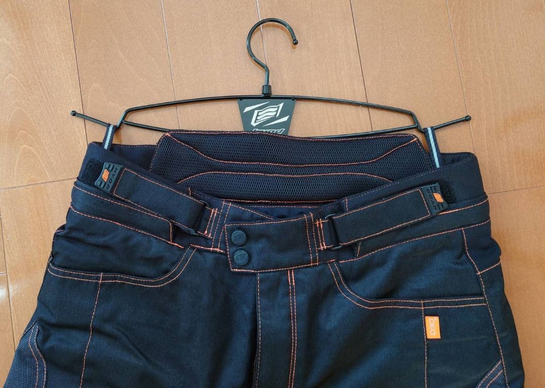 HYOD テキスタイルパンツ　サイズ:LW　冬用 おまけのハンガー付き