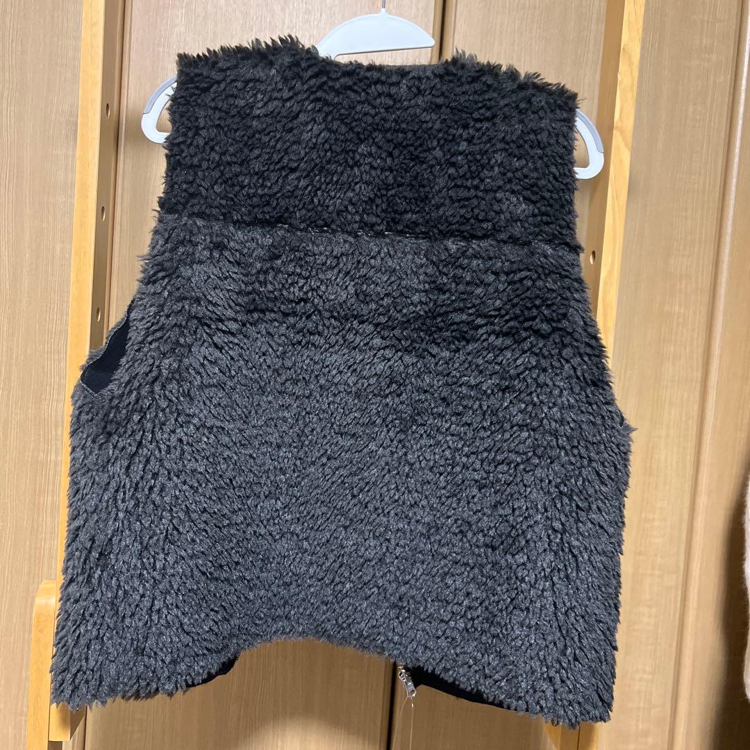 B.C STOCK ムートンライクリバーシブルベスト　完売