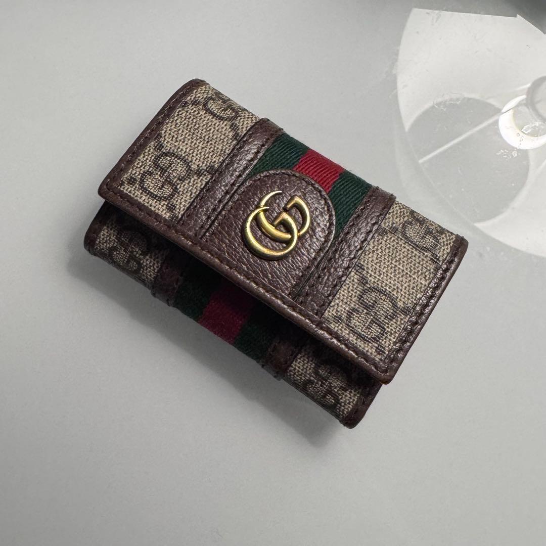 GUCCI GGキャンバス レザーキーケース