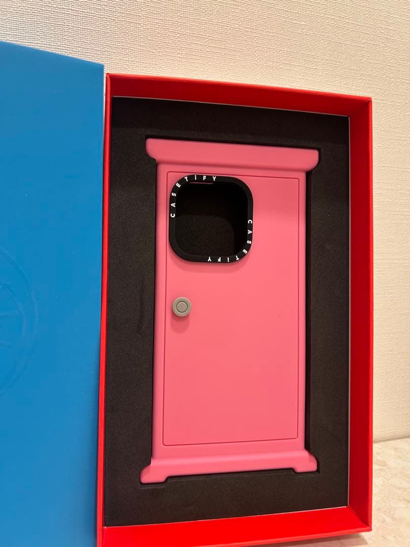 CASSETIFY ドラえもん どこでもドア型iPhone 15Pro ケース