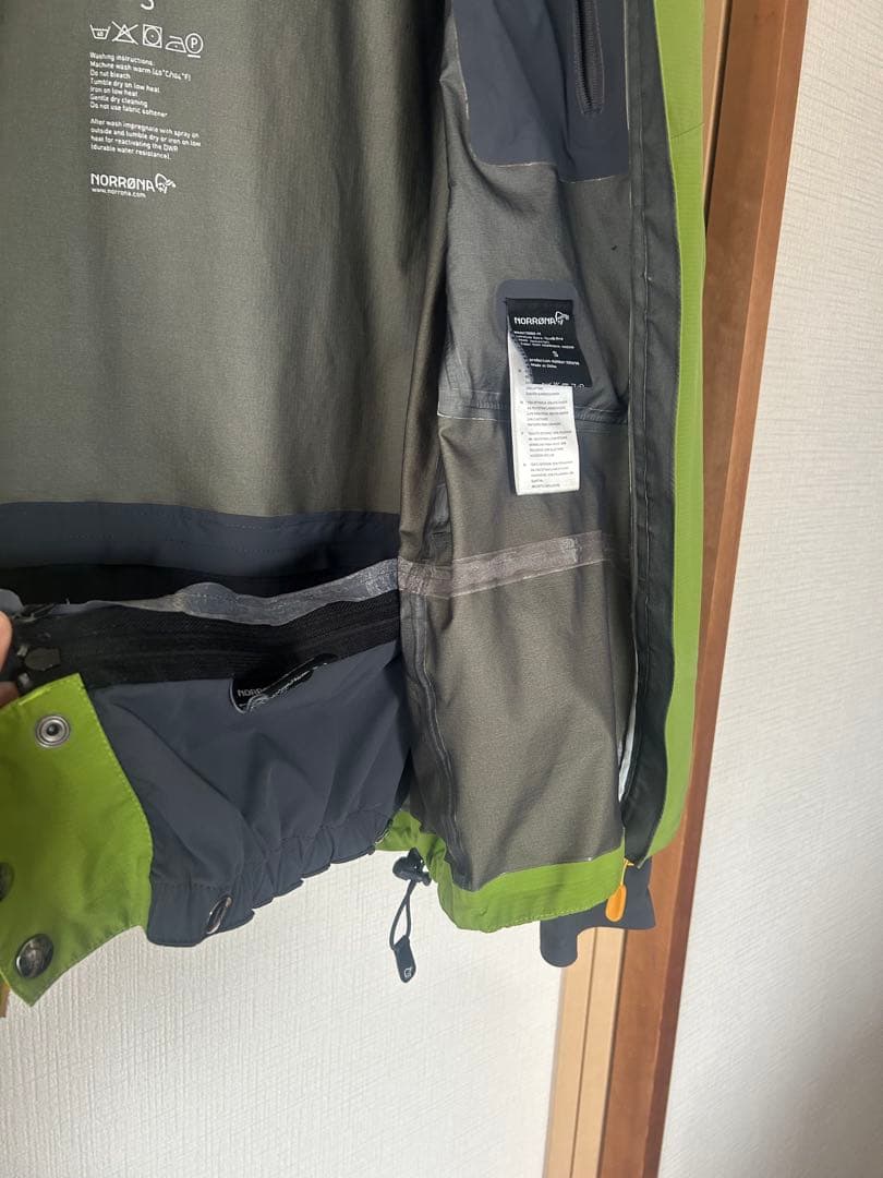 ヒラメ様用Norrona lofoten Gore-Tex Pro Jacket