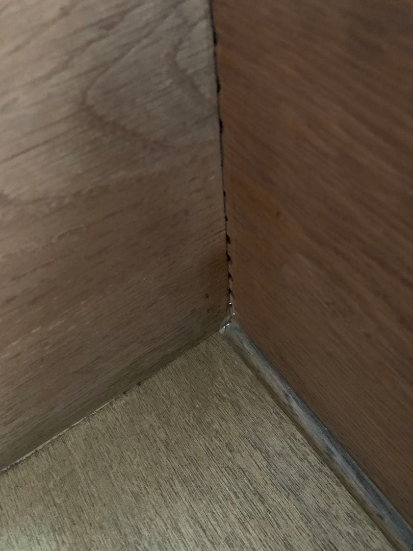 イギリスアンティーク　オーク材 4段チェスト