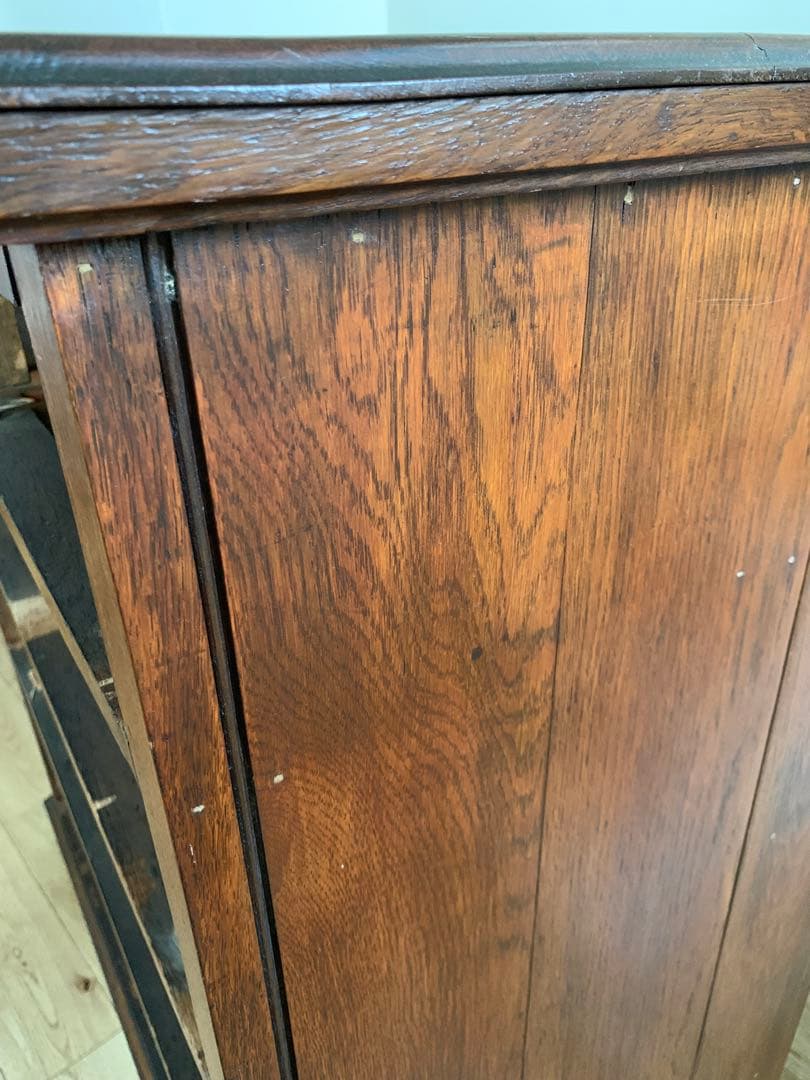 イギリスアンティーク　オーク材 4段チェスト