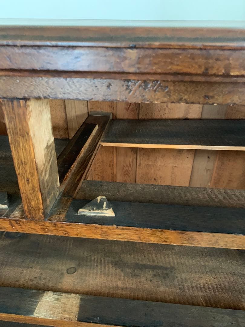 イギリスアンティーク　オーク材 4段チェスト