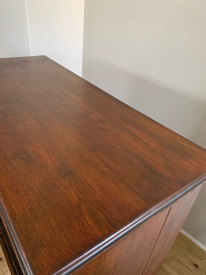 イギリスアンティーク　オーク材 4段チェスト