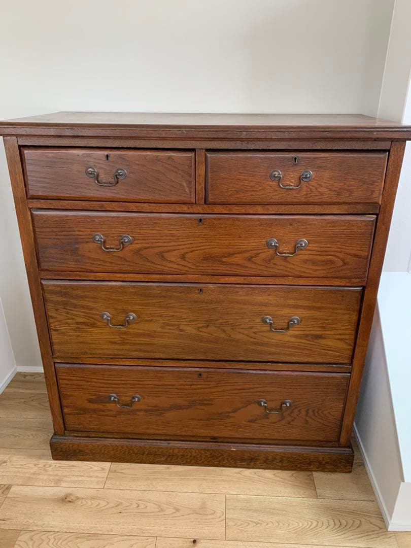 イギリスアンティーク　オーク材 4段チェスト